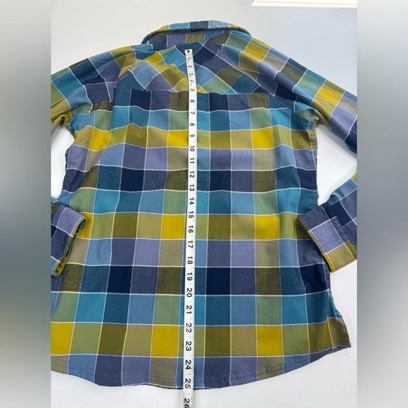 L.L. Bean Plaid Stretch Performance Camp Shirt Womens Size Small - Picture 9 of 11